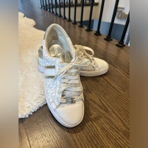 Michael Kors White Sneakers Minimalist Design